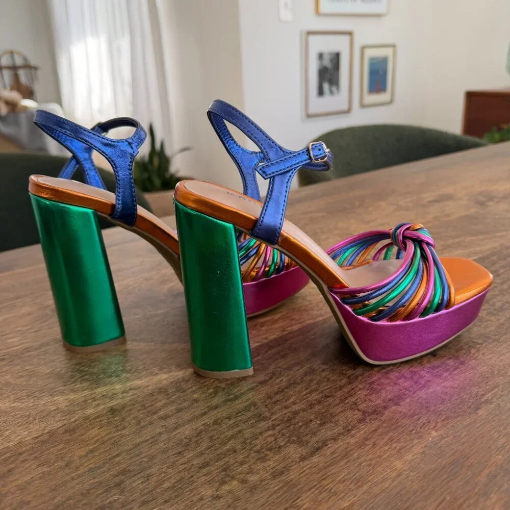 NEW Bamboo Multicolor Platform Block Heel Sandals Size 6